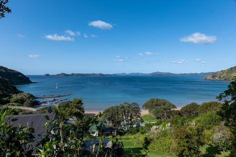 Photo of property in 4 Queens View Road, Russell, 0202