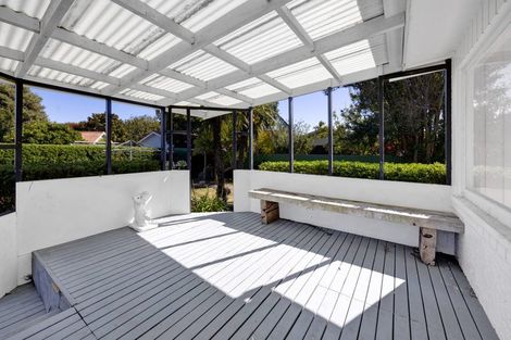 Photo of property in 14 Dives Avenue, Hawera, 4610