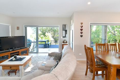 Photo of property in 5 Michelia Lane, Kaukapakapa, Helensville, 0875