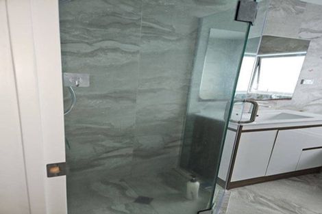 Photo of property in 10 Cliff Road, Papakura, 2110