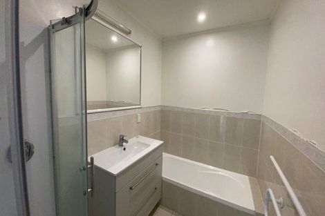 Photo of property in 2/24a Claude Road, Epsom, Auckland, 1023