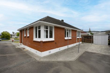 Photo of property in 1/5 Kowhai Street, Naenae, Lower Hutt, 5011