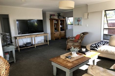 Photo of property in 1/61 Forrest Hill Road, Milford, Auckland, 0620