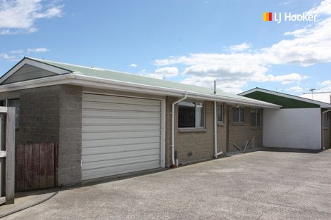Photo of property in 17 Bradshaw Street, South Dunedin, Dunedin, 9012