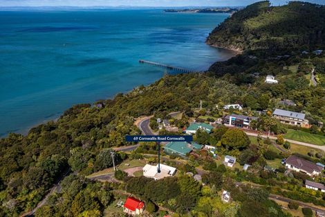 Photo of property in 69 Cornwallis Road, Cornwallis, Auckland, 0604