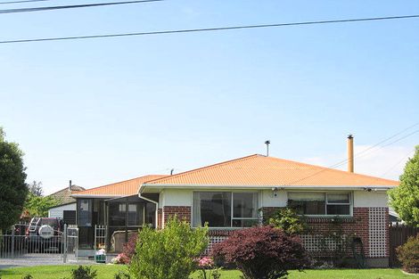 Photo of property in 6 Esk Place, Aranui, Christchurch, 8061