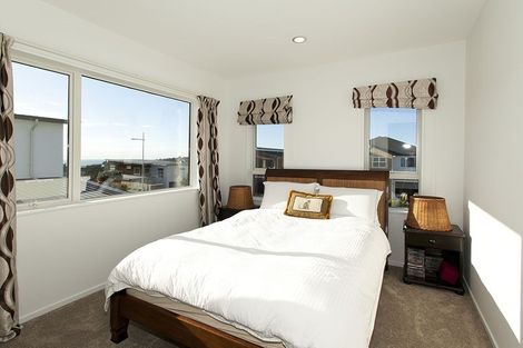 Photo of property in 3 Tuangi Street, Long Bay, Auckland, 0630