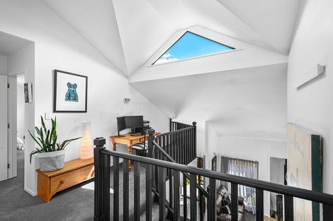 Photo of property in 9 Spruce Close, Alexandra, 9320