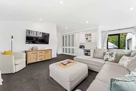 Photo of property in 71 The Circle, Manly, Whangaparaoa, 0930