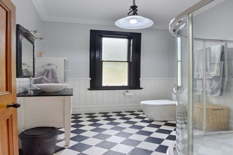 Photo of property in 10 Johnston Street, Gore, 9710