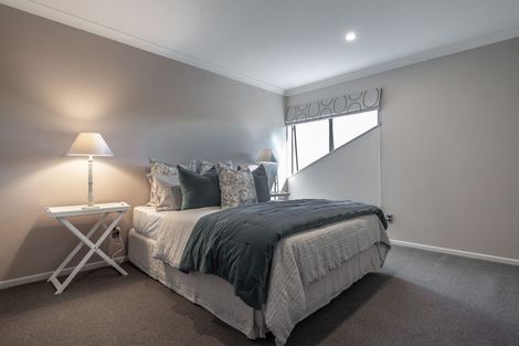 Photo of property in 8 Cooper Crescent, Cambridge, 3434