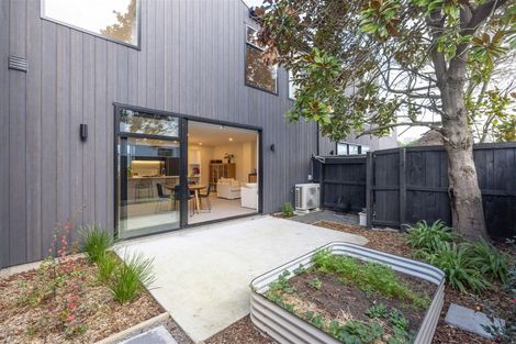 Photo of property in 91 Innes Road, St Albans, Christchurch, 8052