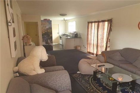 Photo of property in 1/8 Penion Drive, Flat Bush, Auckland, 2023