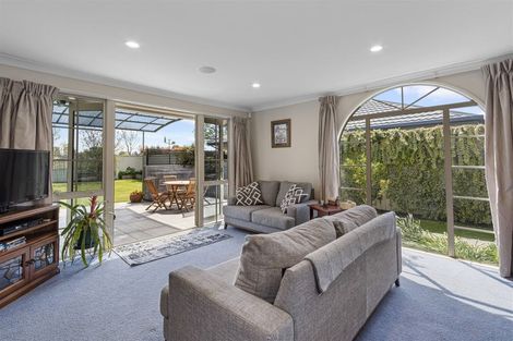 Photo of property in 51 Glasnevin Drive, Casebrook, Christchurch, 8051