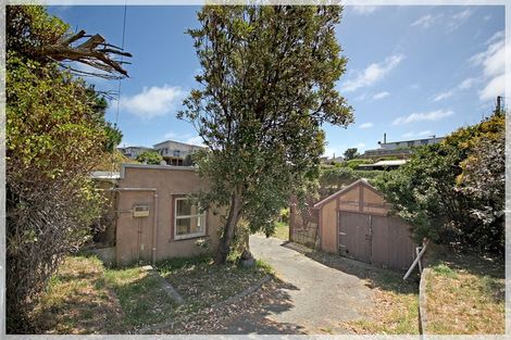 Photo of property in 12 Nelson Street, Foxton Beach, Foxton, 4815