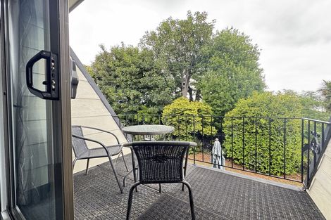 Photo of property in 1/74 Jeffreys Road, Fendalton, Christchurch, 8052