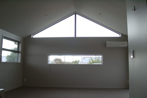 Photo of property in 1/450 Barbadoes Street, Edgeware, Christchurch, 8013