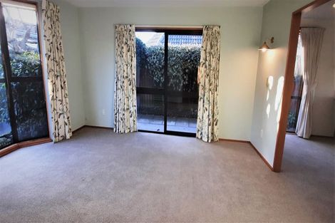 Photo of property in 226 Yaldhurst Road, Avonhead, Christchurch, 8042