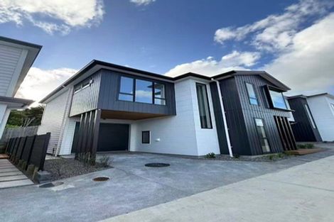 Photo of property in 5/8 Park Rise, Campbells Bay, Auckland, 0630