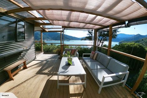 Photo of property in 271 Queen Charlotte Drive, Havelock, Picton, 7281