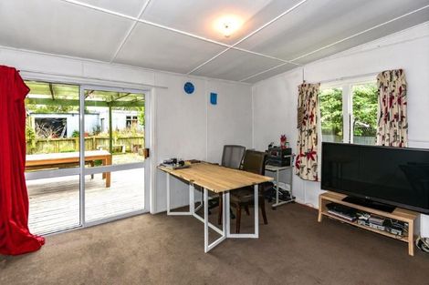 Photo of property in 13 Cliff Street, Coalgate, 7673