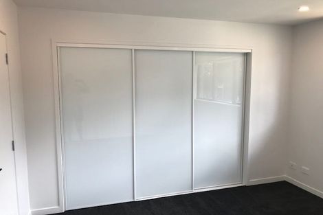 Photo of property in 109c Hobsonville Road, West Harbour, Auckland, 0618