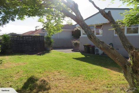 Photo of property in 1/16 Bradbury Road, Botany Downs, Auckland, 2010