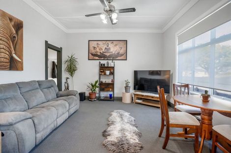 Photo of property in 38 Queen Street, Winton, 9720