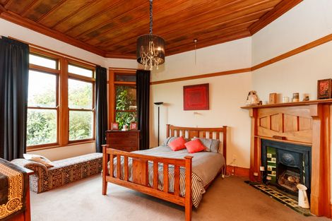 Photo of property in 35 Fitzroy Street, Terrace End, Palmerston North, 4410