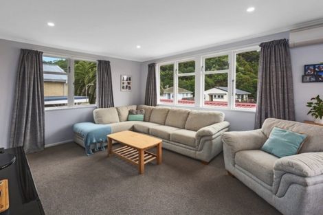 Photo of property in 91 Rangituhi Crescent, Takapuwahia, Porirua, 5022