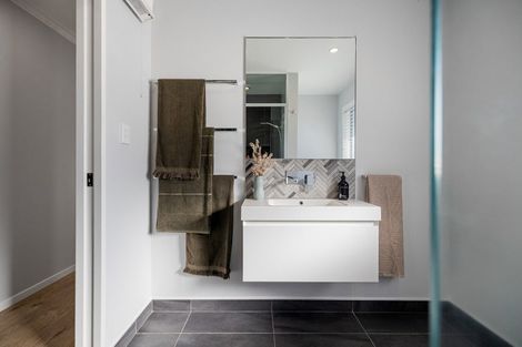 Photo of property in 82 Williams Street, Cambridge, 3434