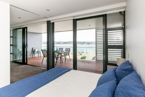 Photo of property in 403/7 Humber Street, Pandora, Napier, 4110