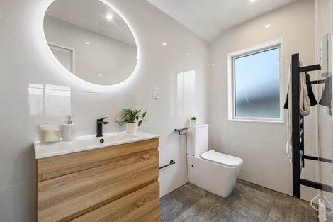 Photo of property in 25b Tudor Road, Henderson, Auckland, 0610