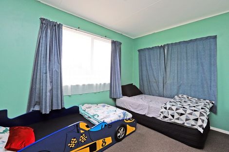 Photo of property in 16 Weddell Street, Flaxmere, Hastings, 4120