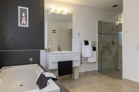 Photo of property in 2 Cherry Lane, Acacia Bay, Taupo, 3330