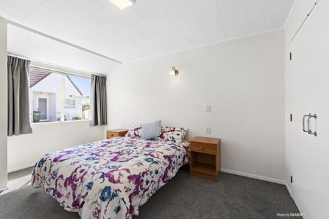 Photo of property in 1/2 Angell Street, Johnsonville, Wellington, 6037