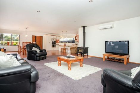 Photo of property in 9 Smith Street, Dannevirke, 4930