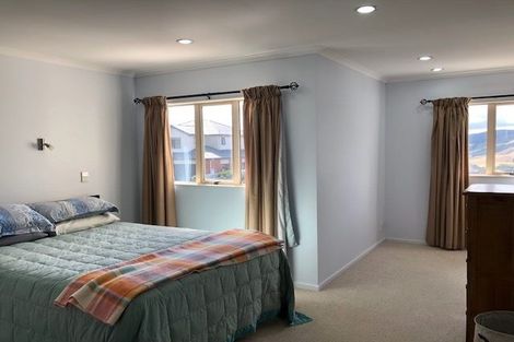 Photo of property in 78 Erlestoke Crescent, Churton Park, Wellington, 6037