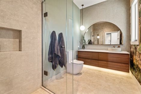 Photo of property in 19 Kerr Street, Devonport, Auckland, 0624