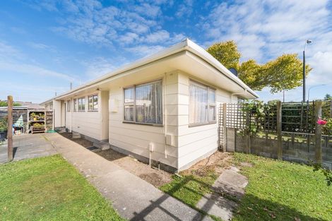 Photo of property in 1 John F Kennedy Drive, Milson, Palmerston North, 4414