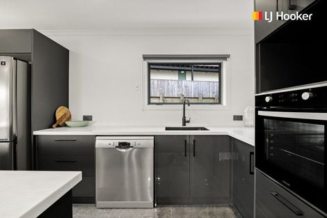 Photo of property in 5 Shanks Street, Green Island, Dunedin, 9018