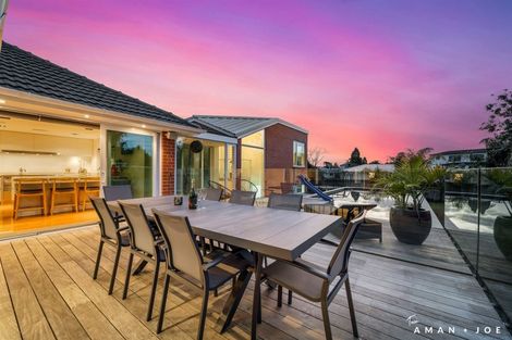 Photo of property in 444 Old Te Atatu Road, Te Atatu Peninsula, Auckland, 0610