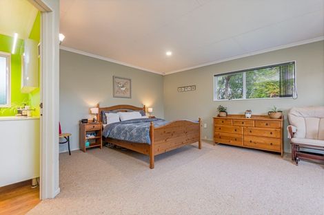 Photo of property in 19 Humphries Place, Awapuni, Palmerston North, 4412