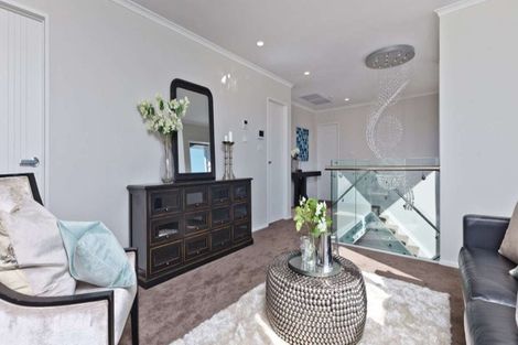 Photo of property in 33 Cilliers Drive, Silverdale, 0932