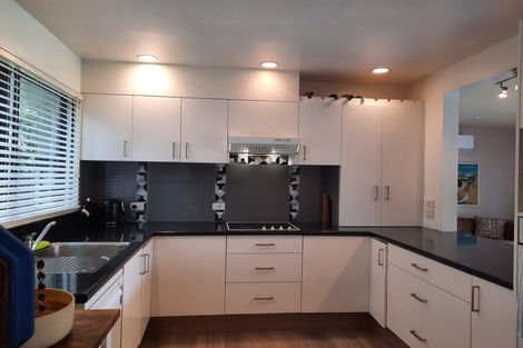 Photo of property in 7 Albert Street, Clive, 4102