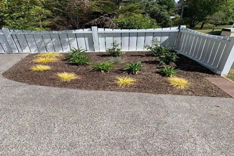 Photo of property in 27 Spargo Road, Massey, Auckland, 0614