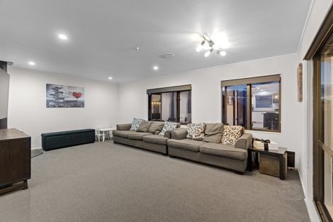 Photo of property in 34 Karaka Street, Helensville, 0800