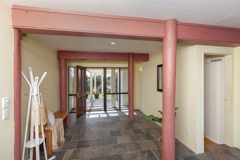 Photo of property in 36 Field Way, Waikanae Beach, Waikanae, 5036