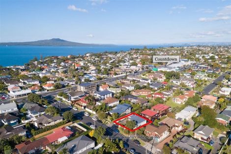 Photo of property in 3/6 Harley Road, Hauraki, Auckland, 0622