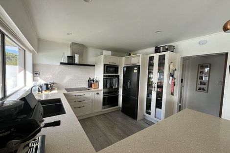 Photo of property in 4 Bennelong Place, Havelock North, 4130